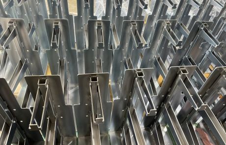 ชุบซิงค์ขาว Cr3+ ฐานเสา